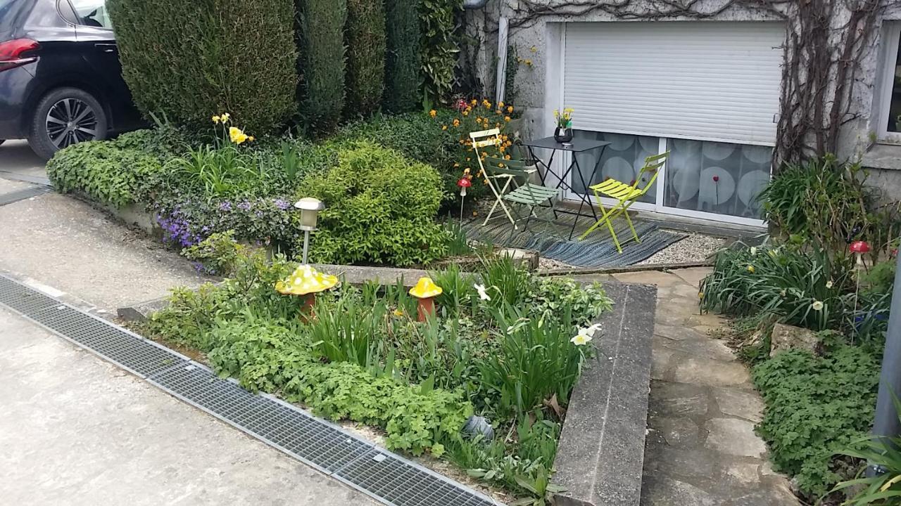 Les Nympheas, Appart Au Calme Et Grand Jardin A 15 Min De Disneyland, Crecy-la-Chapelle ภายนอก รูปภาพ